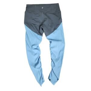 Zyia Active Storm Parallel Luxe Ribbed Leggings in Blue & Gray, Size 12